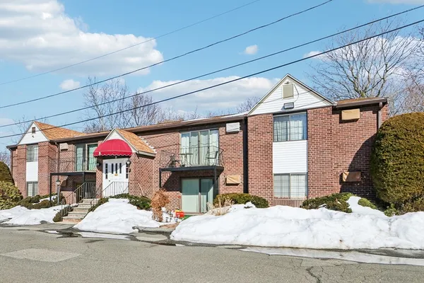 $359,900 | 141 Essex Street, Unit B1, Saugus, MA 01906
