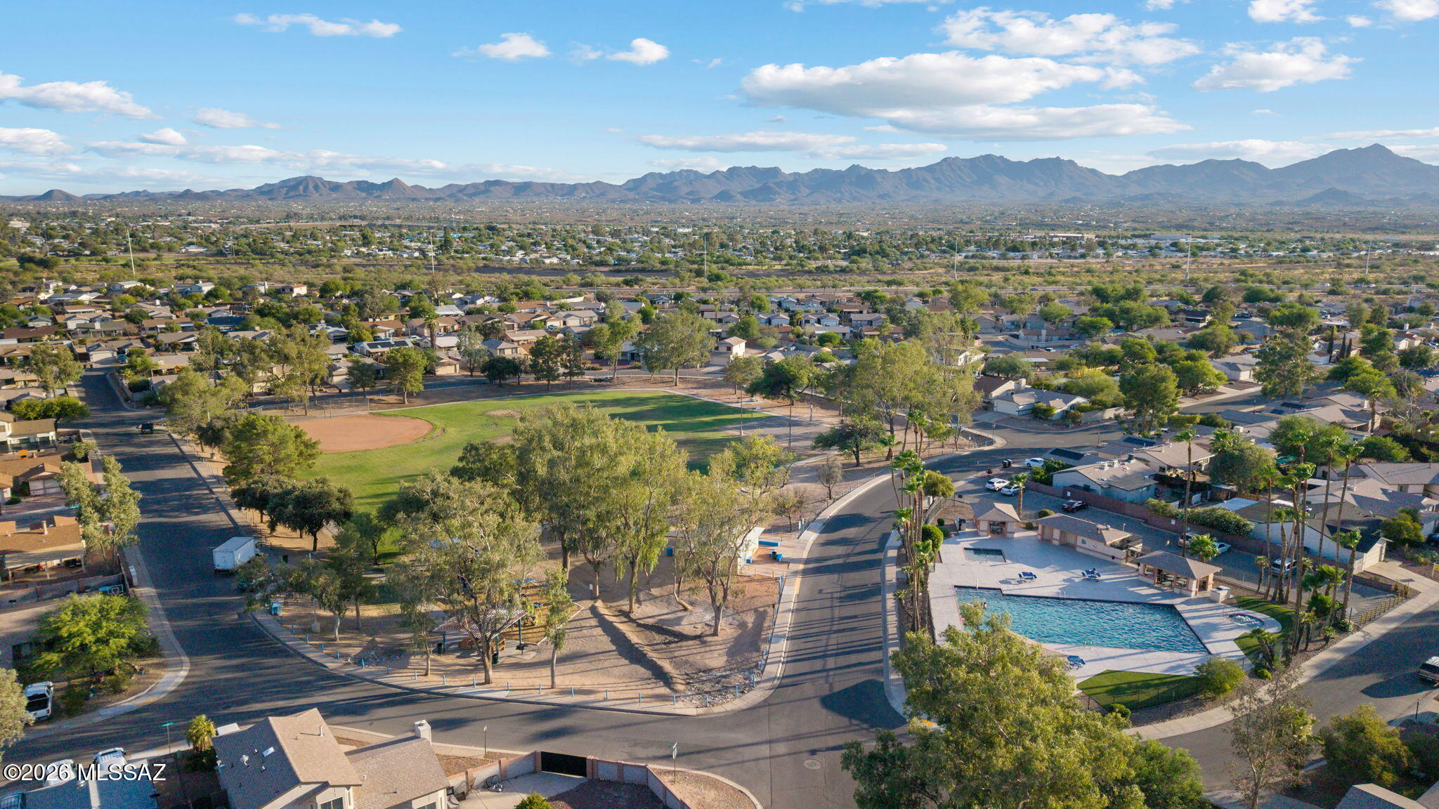 2663 West Fanbrook Road Tucson, AZ 85741 - Photo 34 of 36 Pool and Park