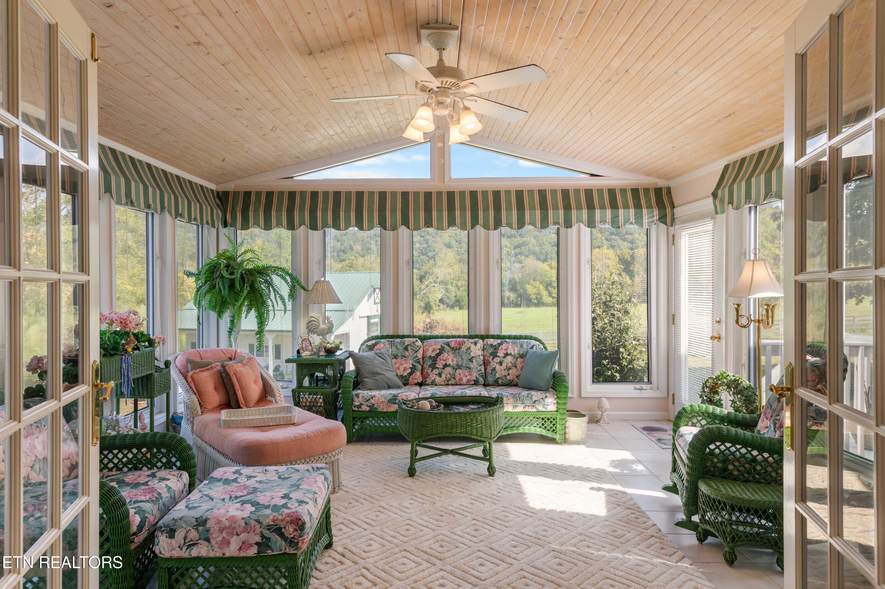 150 Raccoon Valley Road Powell, TN 37849 - Photo 15 of 43 15