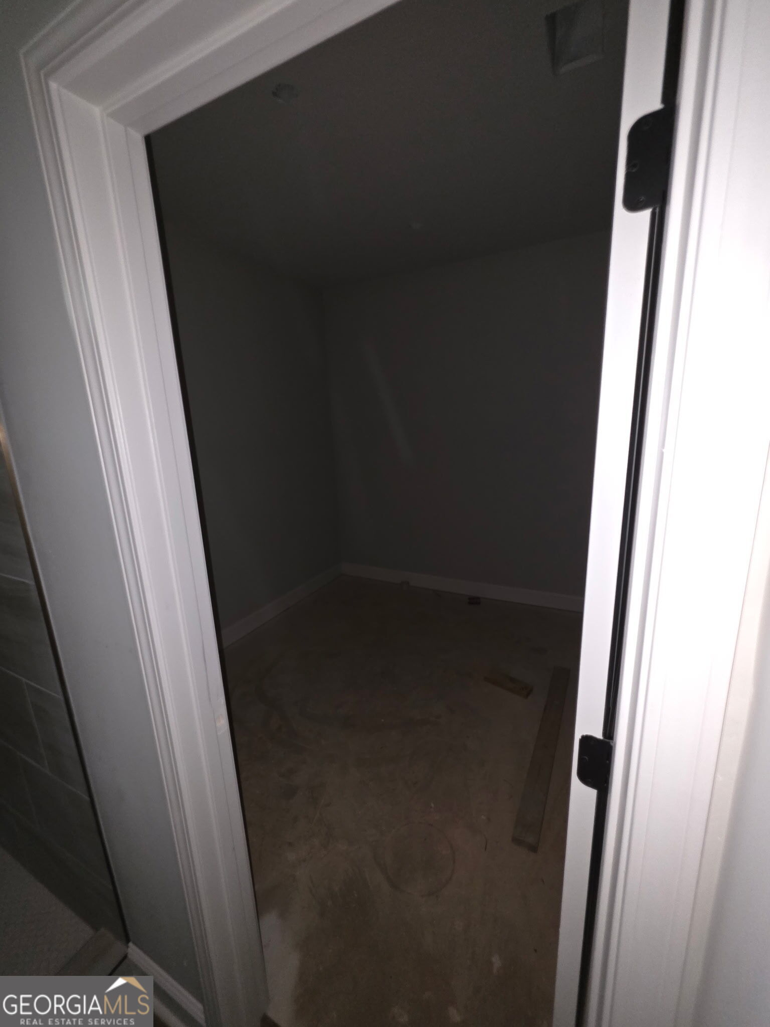486 Bob Thomas Road Jackson, GA 30233 - Photo 8 of 16 Master Closet