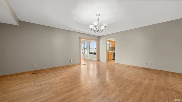 $277,500 | 2846 Hillside Drive, Bedford, IN 47421