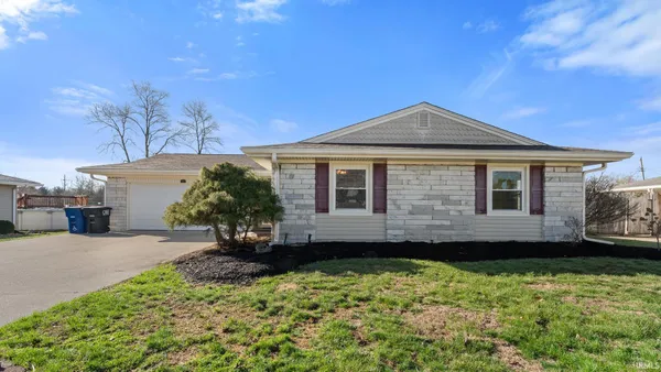 $277,500 | 2846 Hillside Drive, Bedford, IN 47421