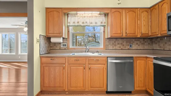 $277,500 | 2846 Hillside Drive, Bedford, IN 47421