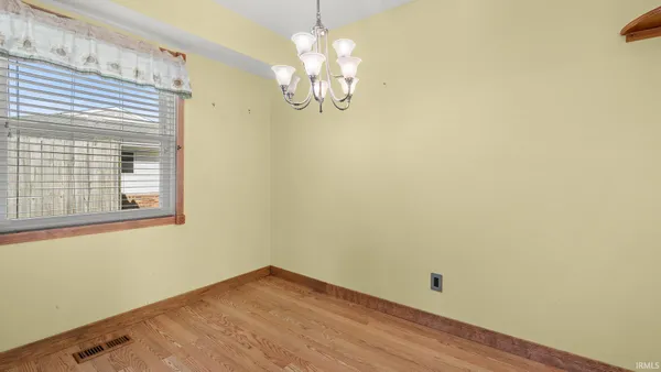 $277,500 | 2846 Hillside Drive, Bedford, IN 47421