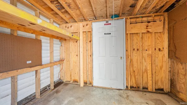 $277,500 | 2846 Hillside Drive, Bedford, IN 47421