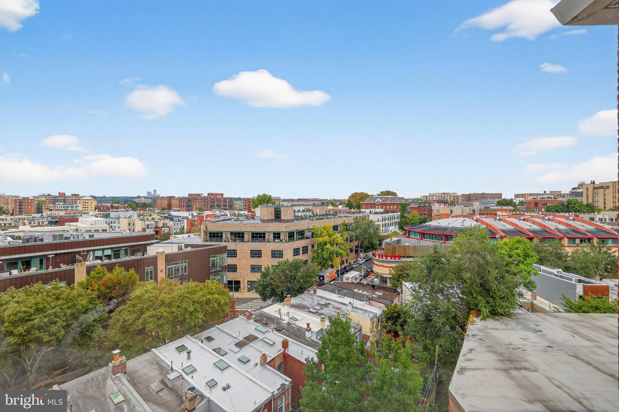 1661 Crescent Place Northwest, Unit 604 Washington, DC 20009 - Photo 40 of 61 a view of a city