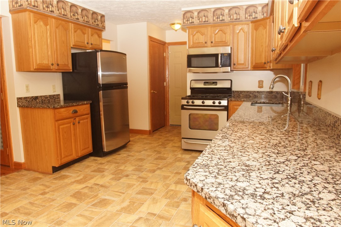 3375 Tisen Road Akron, OH 44312 - Photo 8 of 25 Gallery Image 8
