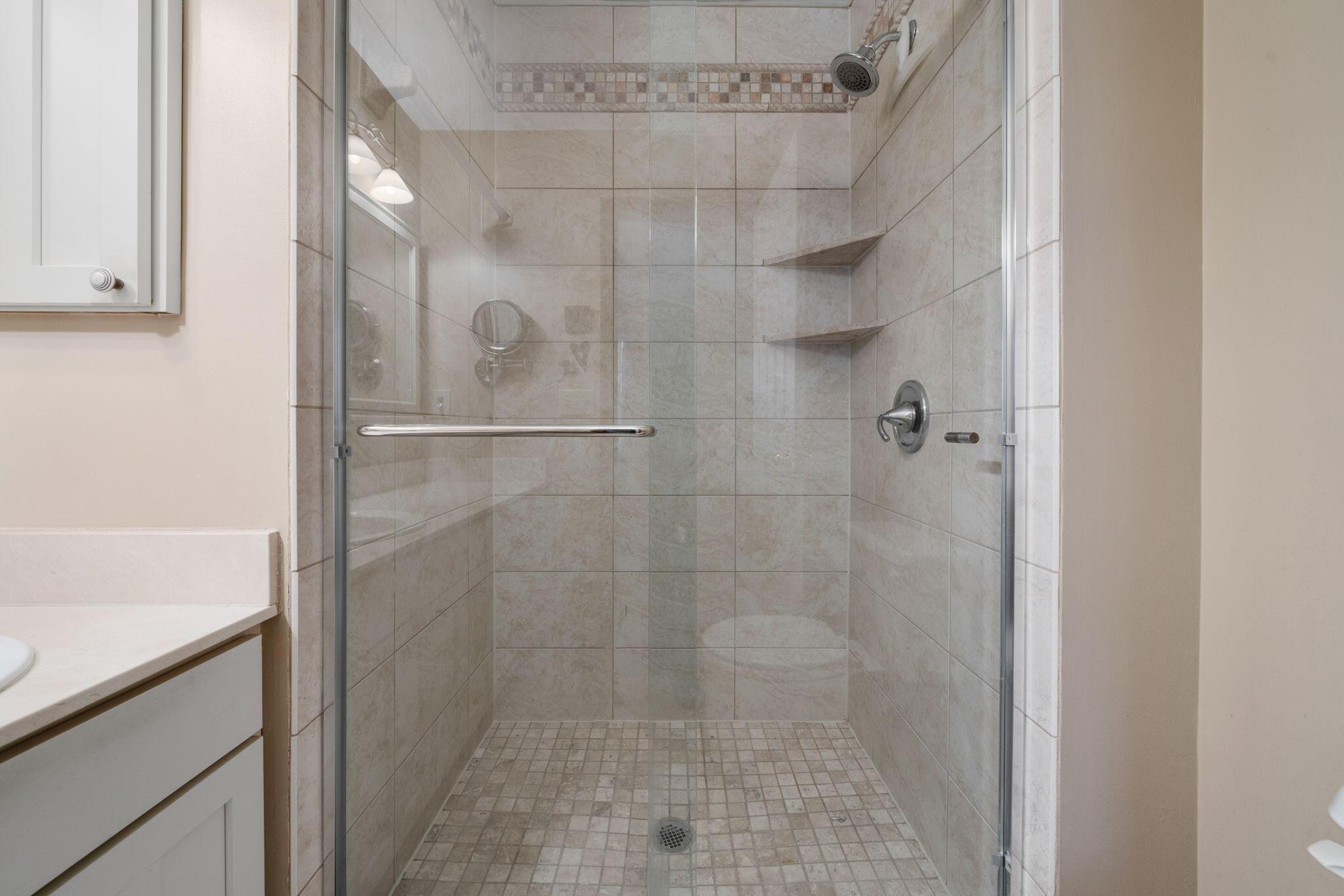 2159 Sandston Road Columbus, OH 43220 - Photo 21 of 38 Primary Bath