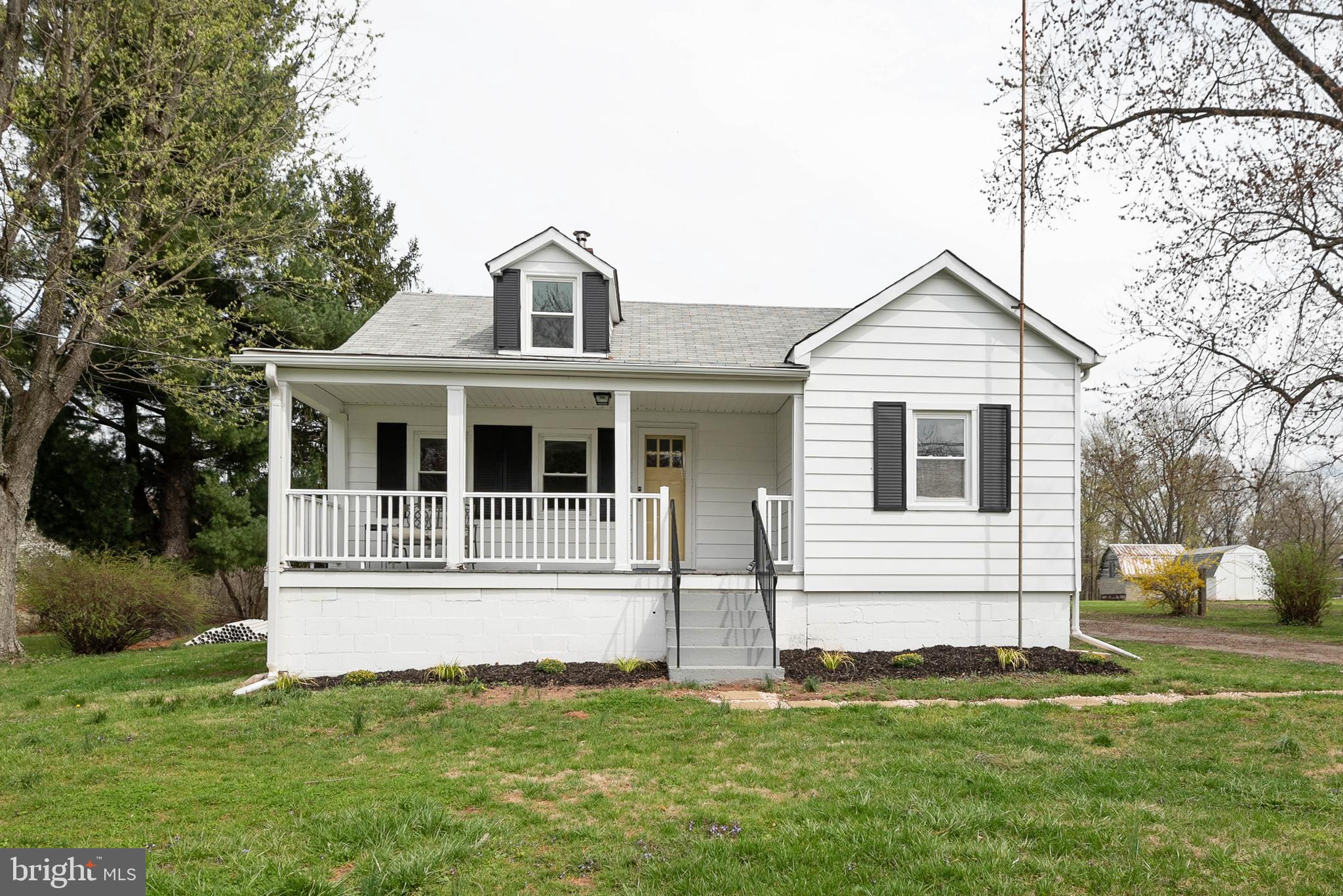 20635 Whites Ferry Road Poolesville, MD 20837 - Photo 1 of 40 Front