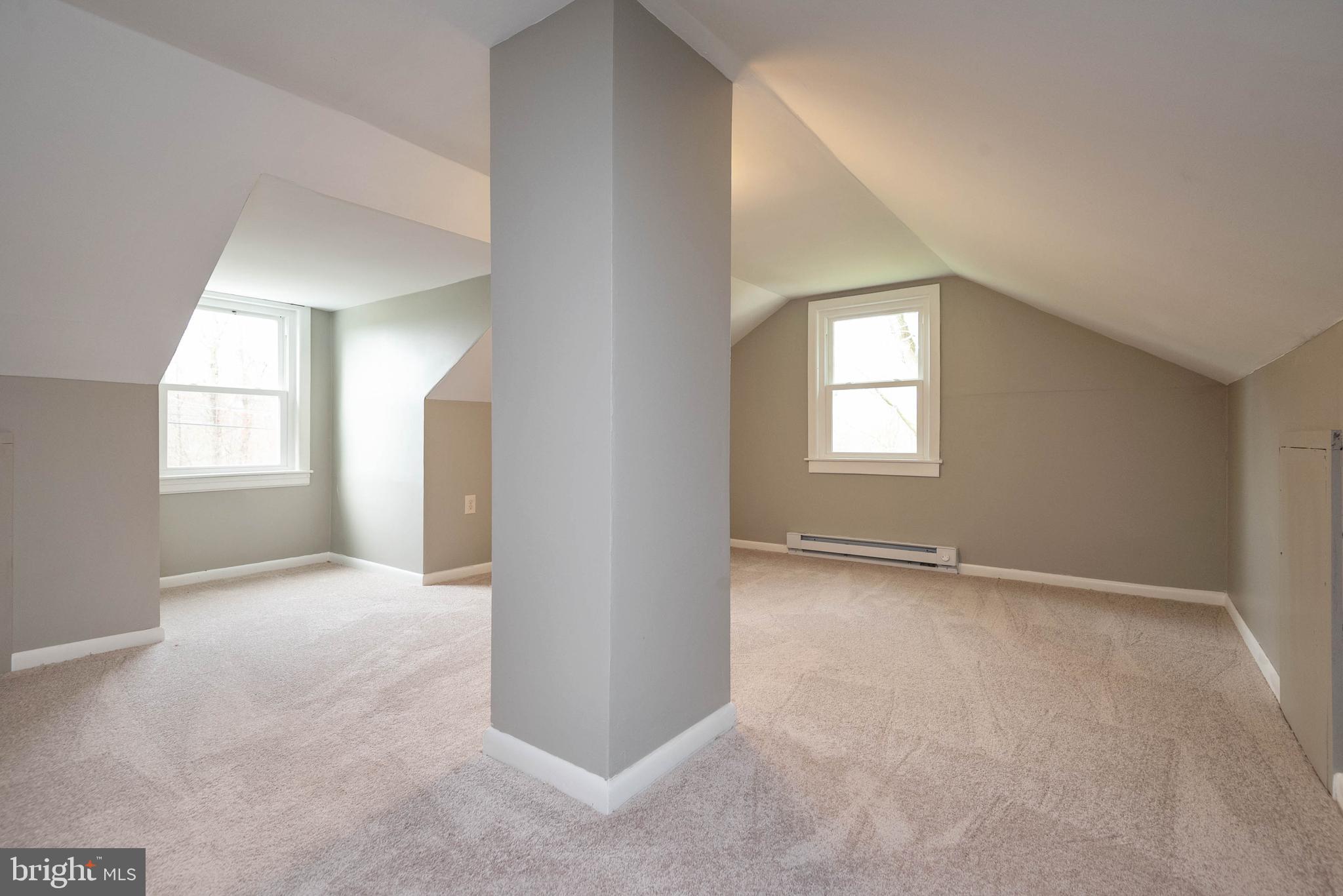 20635 Whites Ferry Road Poolesville, MD 20837 - Photo 19 of 40 Bedroom