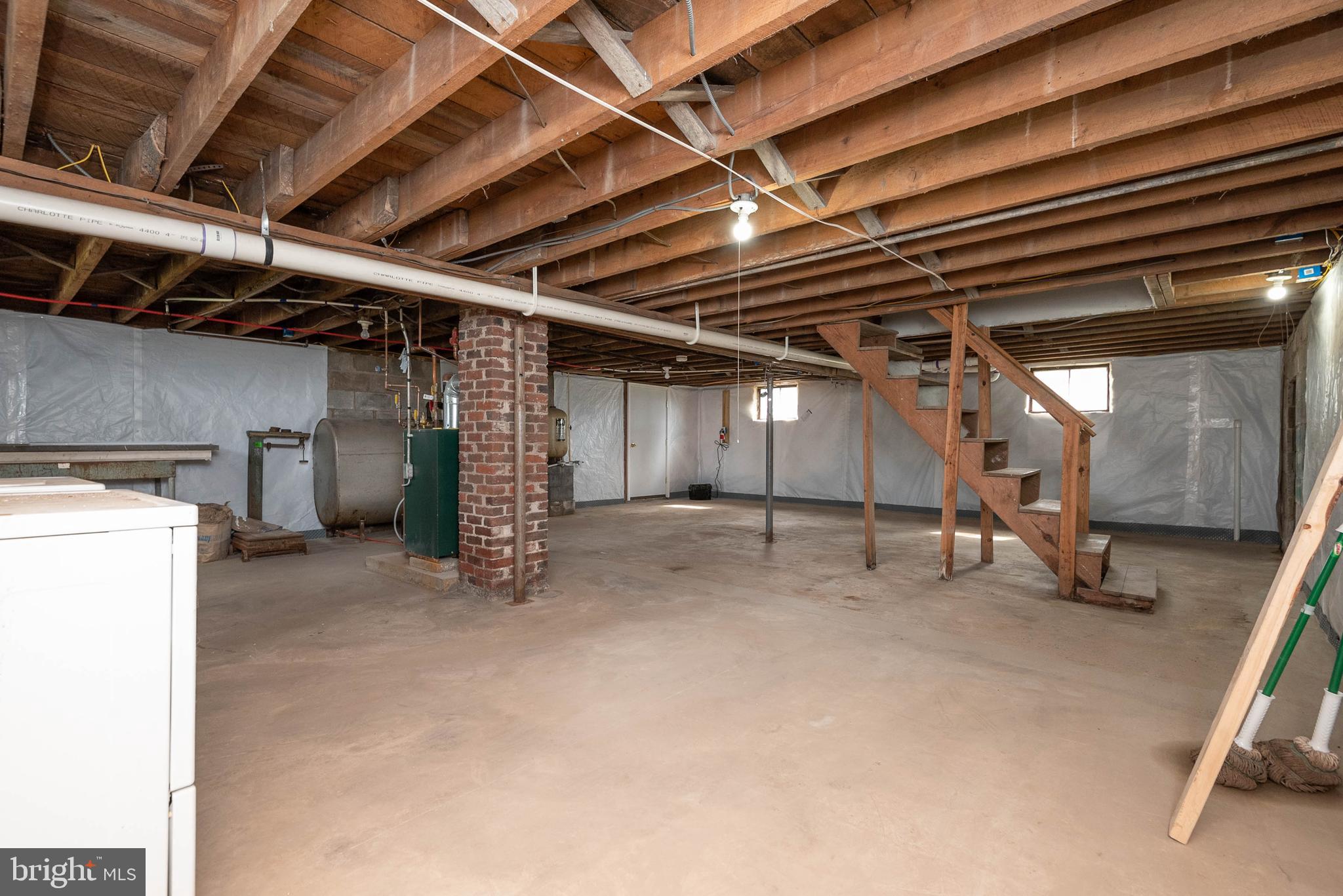 20635 Whites Ferry Road Poolesville, MD 20837 - Photo 36 of 40 Basement