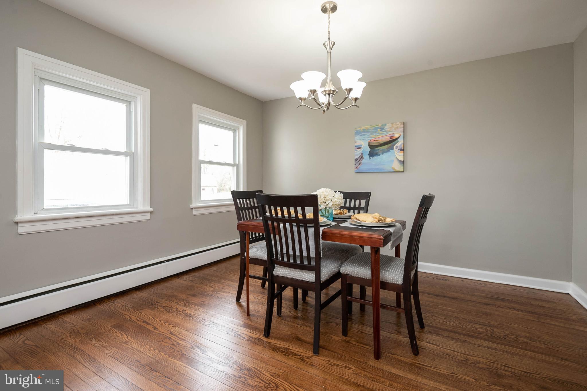 20635 Whites Ferry Road Poolesville, MD 20837 - Photo 8 of 40 Dining Room