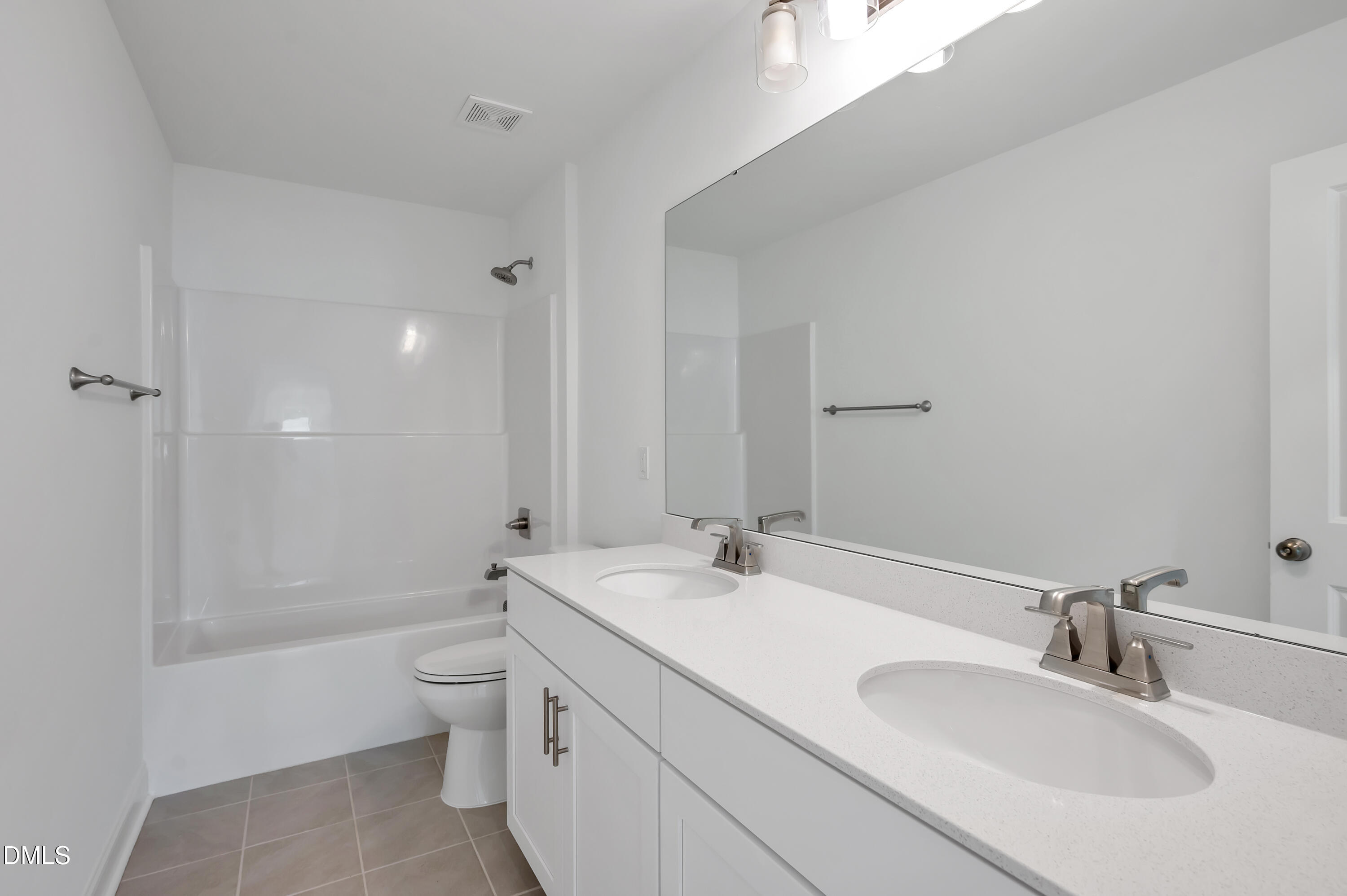 1109 Prominence Drive Durham, NC 27712 - Photo 14 of 31 FAR_7210