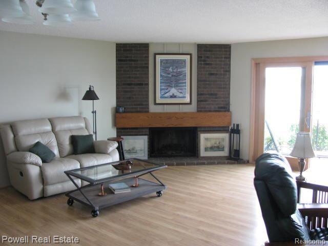1715 River Road, Unit 27 St. Clair, MI 48079 - Photo 17 of 24 Family Room View #3