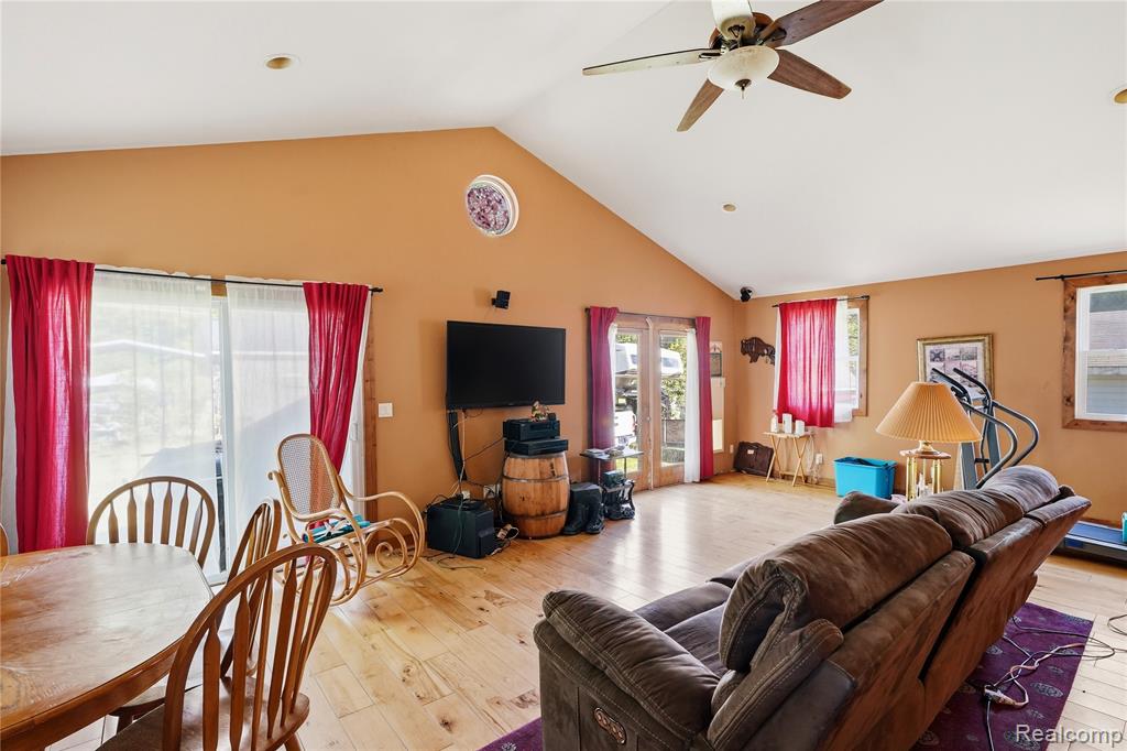 11583 Cape Cod Street Taylor, MI 48180 - Photo 17 of 39