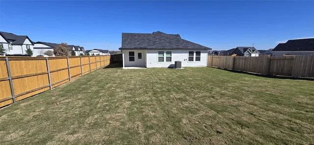 $2,000 | 104 Las Lomas Drive, San Marcos, TX 78666