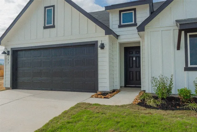 $2,000 | 104 Las Lomas Drive, San Marcos, TX 78666