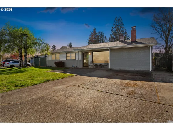 $399,900 | 2137 Southeast 179th Avenue, Portland, OR 97233