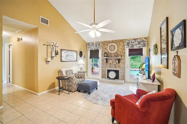 $425,000 | 17803 Sunrise Drive, Lutz, FL 33549