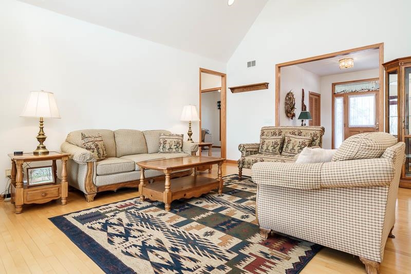 19905 State Line Road Harvard, IL 60033 - Photo 9 of 55