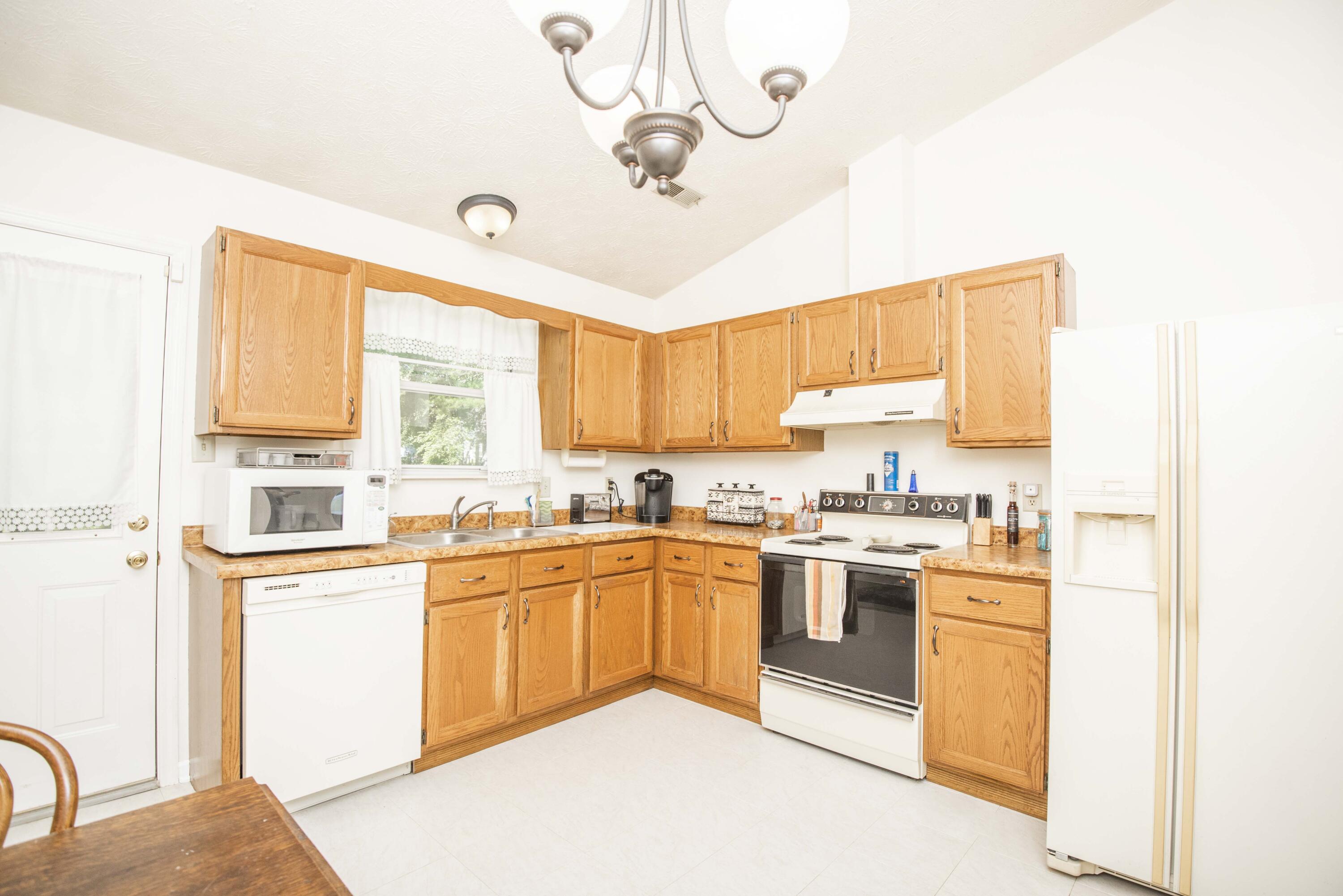 4133 Angola Road Knoxville, TN 37921 - Photo 8 of 21 Kitchen