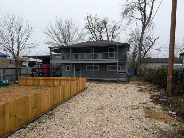$1,300 | 2513 Kowis Street, Unit B, Houston, TX 77093