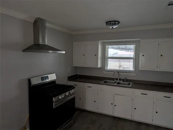 $1,300 | 2513 Kowis Street, Unit B, Houston, TX 77093