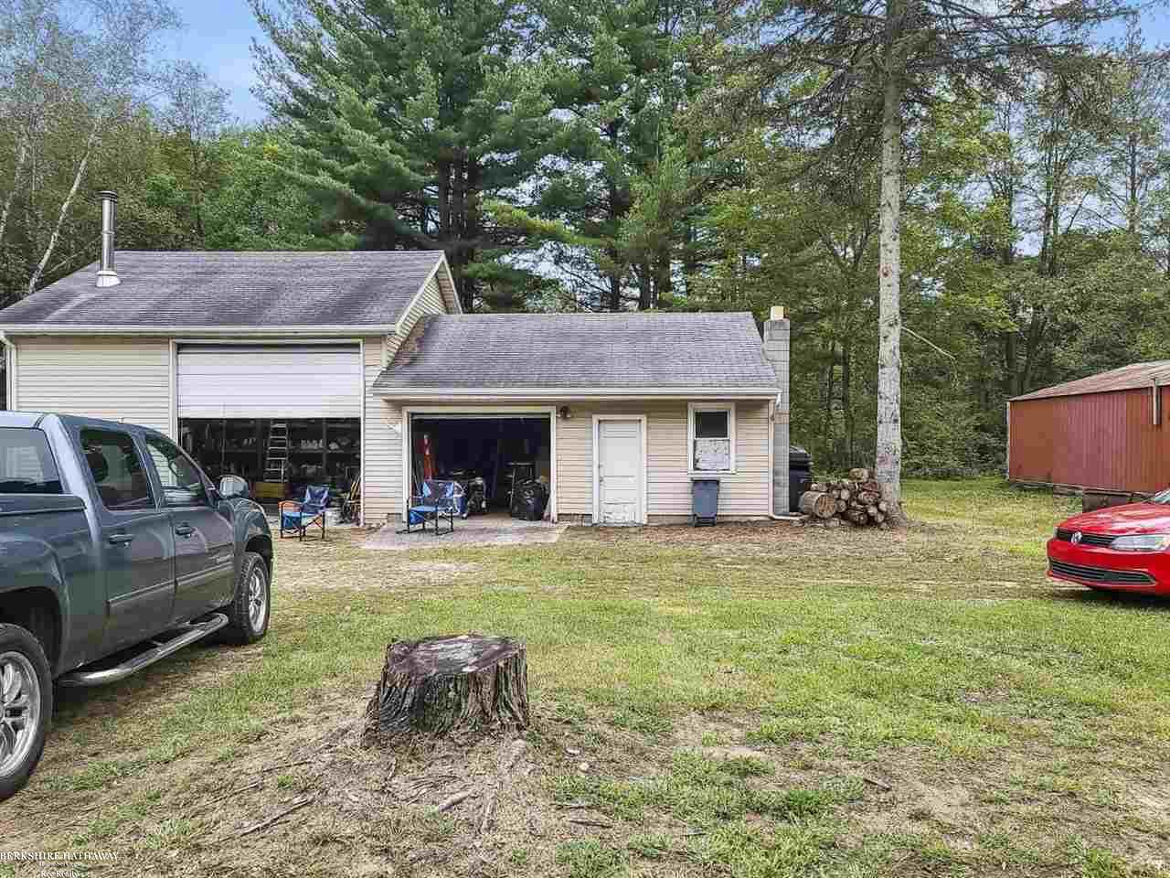 7630 Sparling Road Goodells, MI 48027 - Photo 20 of 33 50055164-19.JPG