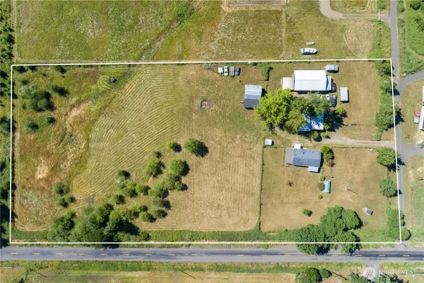 $450,000 | 71 Dog Gone Lane, Elma, WA 98541