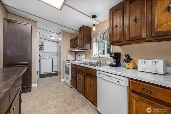 $450,000 | 71 Dog Gone Lane, Elma, WA 98541