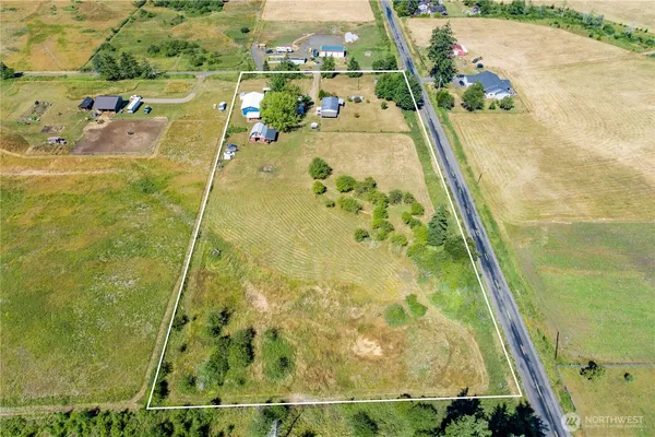 $450,000 | 71 Dog Gone Lane, Elma, WA 98541