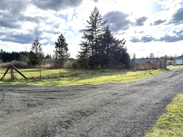 $450,000 | 71 Dog Gone Lane, Elma, WA 98541