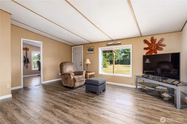 $450,000 | 71 Dog Gone Lane, Elma, WA 98541