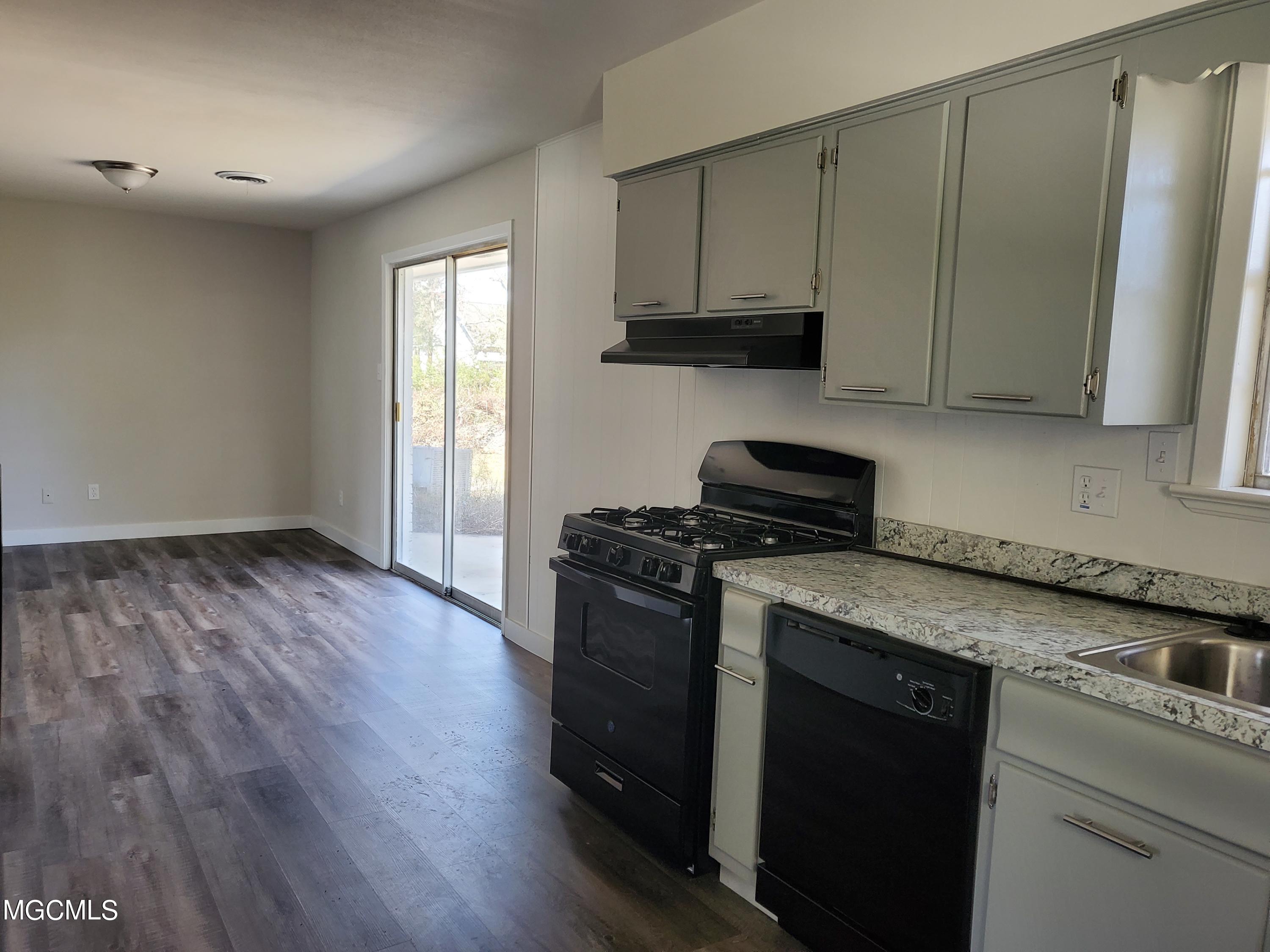 2536 Orleans Road Biloxi, MS 39531 - Photo 8 of 15 20210311_085549