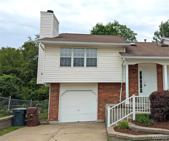 $2,000 | 332 Spencer Place, St. Peters, MO 63376