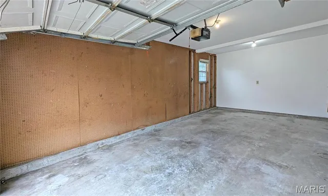 $2,000 | 332 Spencer Place, St. Peters, MO 63376