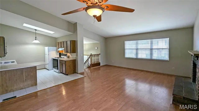 $2,000 | 332 Spencer Place, St. Peters, MO 63376