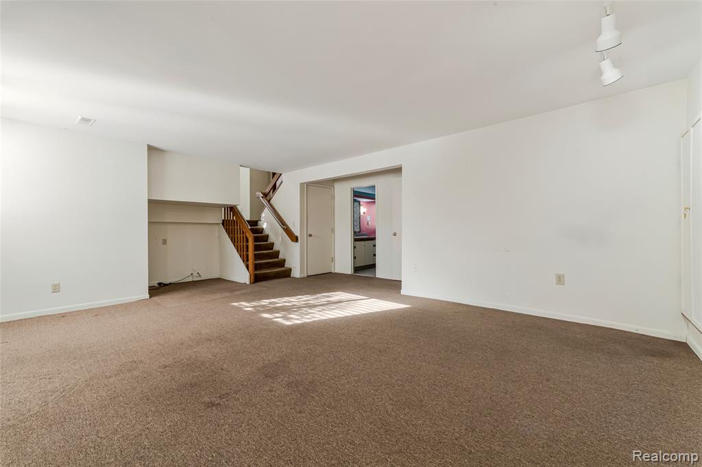2075 Derby Road Troy, MI 48084 - Photo 23 of 62 Gallery Image 23