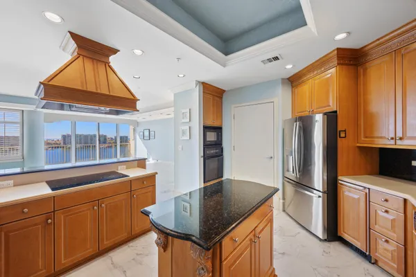 $4,250 | 508 Harbor Boulevard, Unit 402, Destin, FL 32541