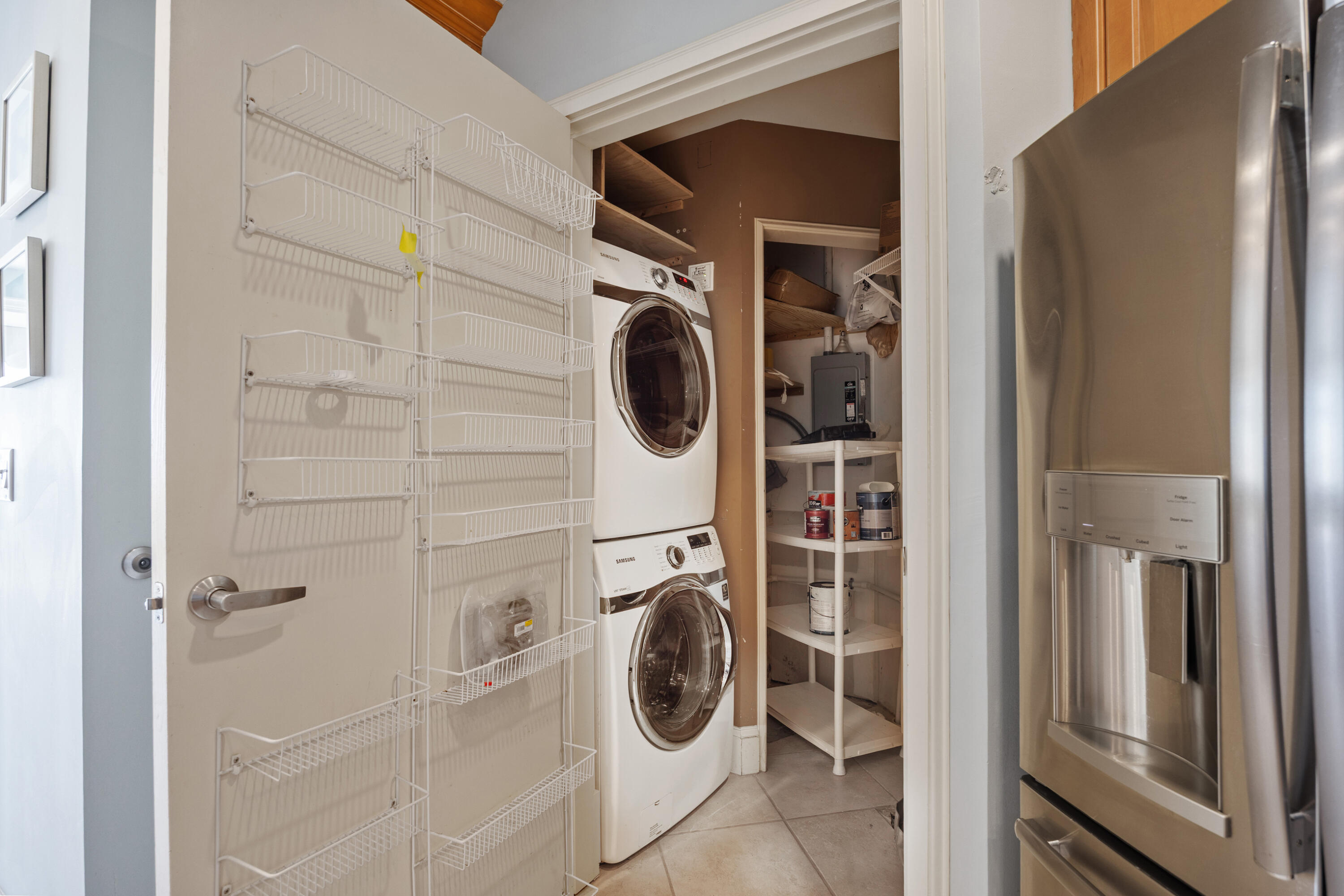 508 Harbor Boulevard, Unit 402 Destin, FL 32541 - Photo 15 of 49 Laundry