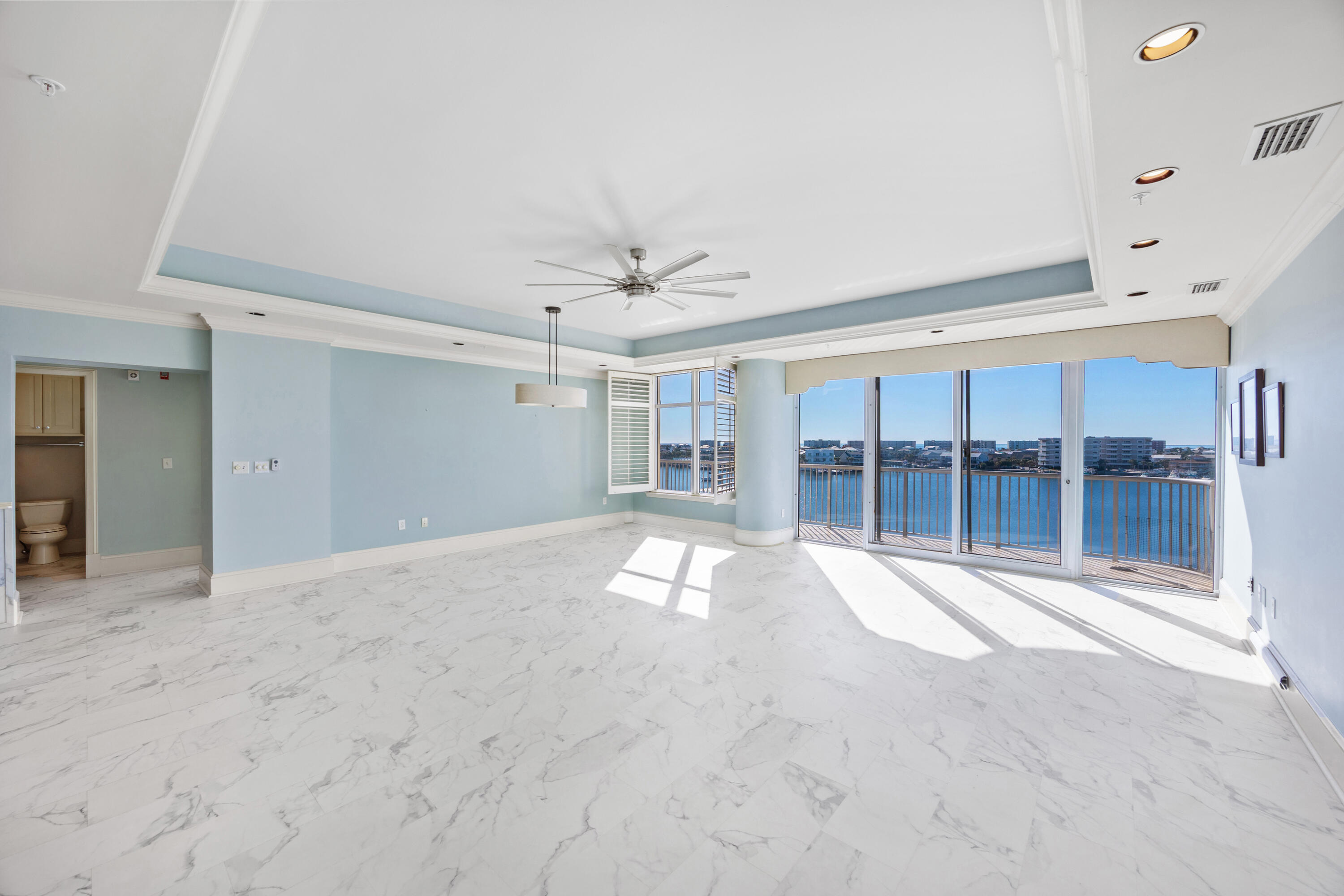 508 Harbor Boulevard, Unit 402 Destin, FL 32541 - Photo 16 of 49 Living Area View