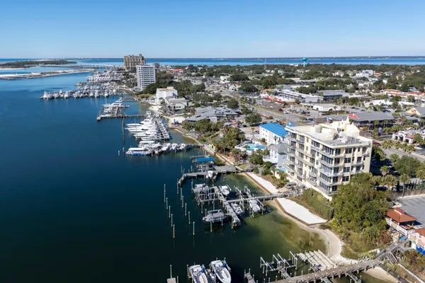 $4,250 | 508 Harbor Boulevard, Unit 402, Destin, FL 32541