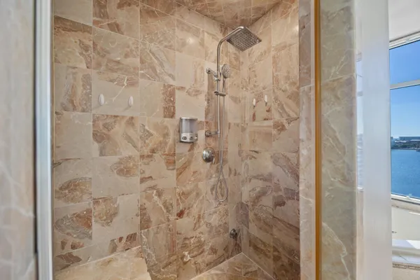 $4,250 | 508 Harbor Boulevard, Unit 402, Destin, FL 32541