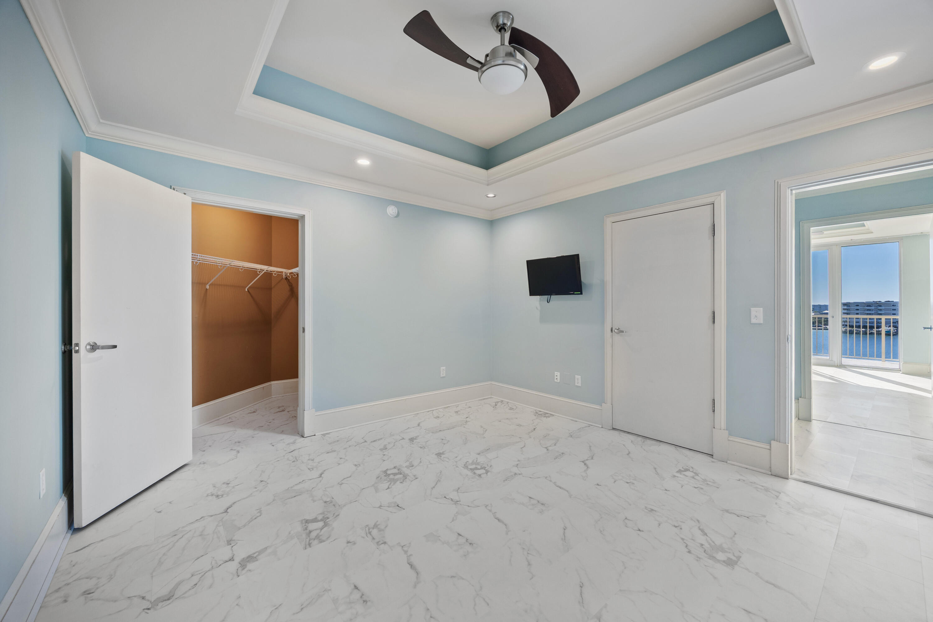 508 Harbor Boulevard, Unit 402 Destin, FL 32541 - Photo 30 of 49 Guest Bedroom