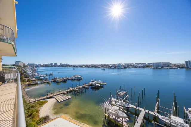 $4,500 | 508 Harbor Boulevard, Unit 402, Destin, FL 32541