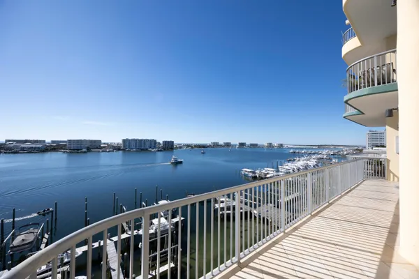$4,250 | 508 Harbor Boulevard, Unit 402, Destin, FL 32541