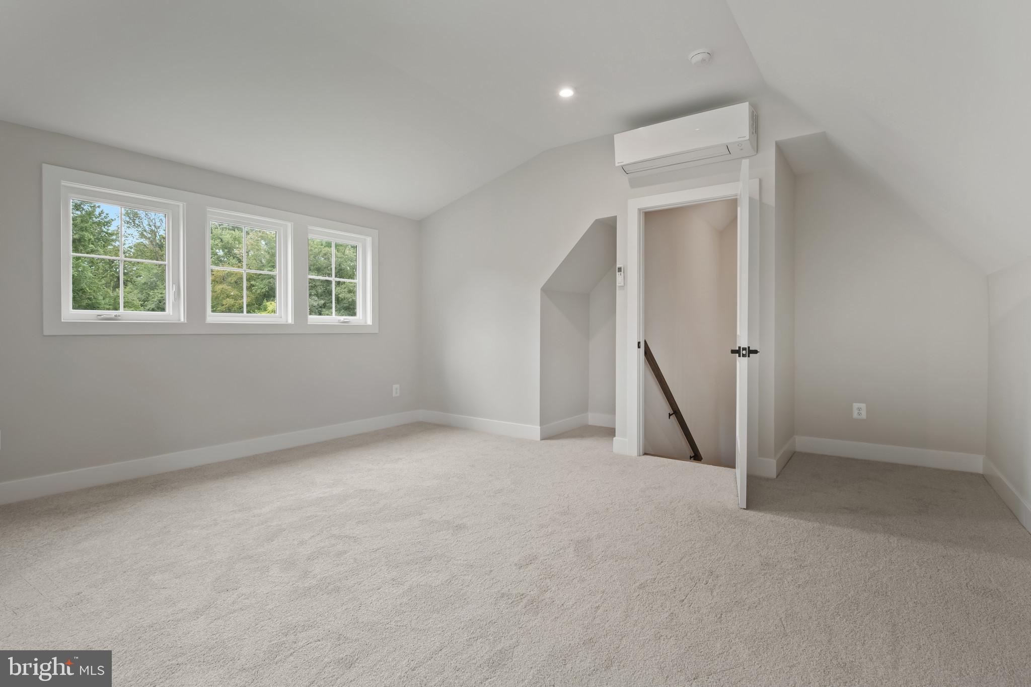 11516 Smithfield Road Manassas, VA 20112 - Photo 30 of 38 Upper Bonus Room Alternate View