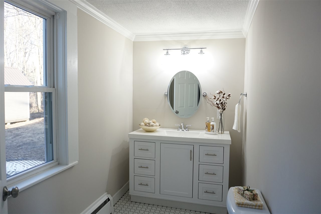 13 Washington Street Exeter, NH 03833 - Photo 9 of 17 Gallery Image 9