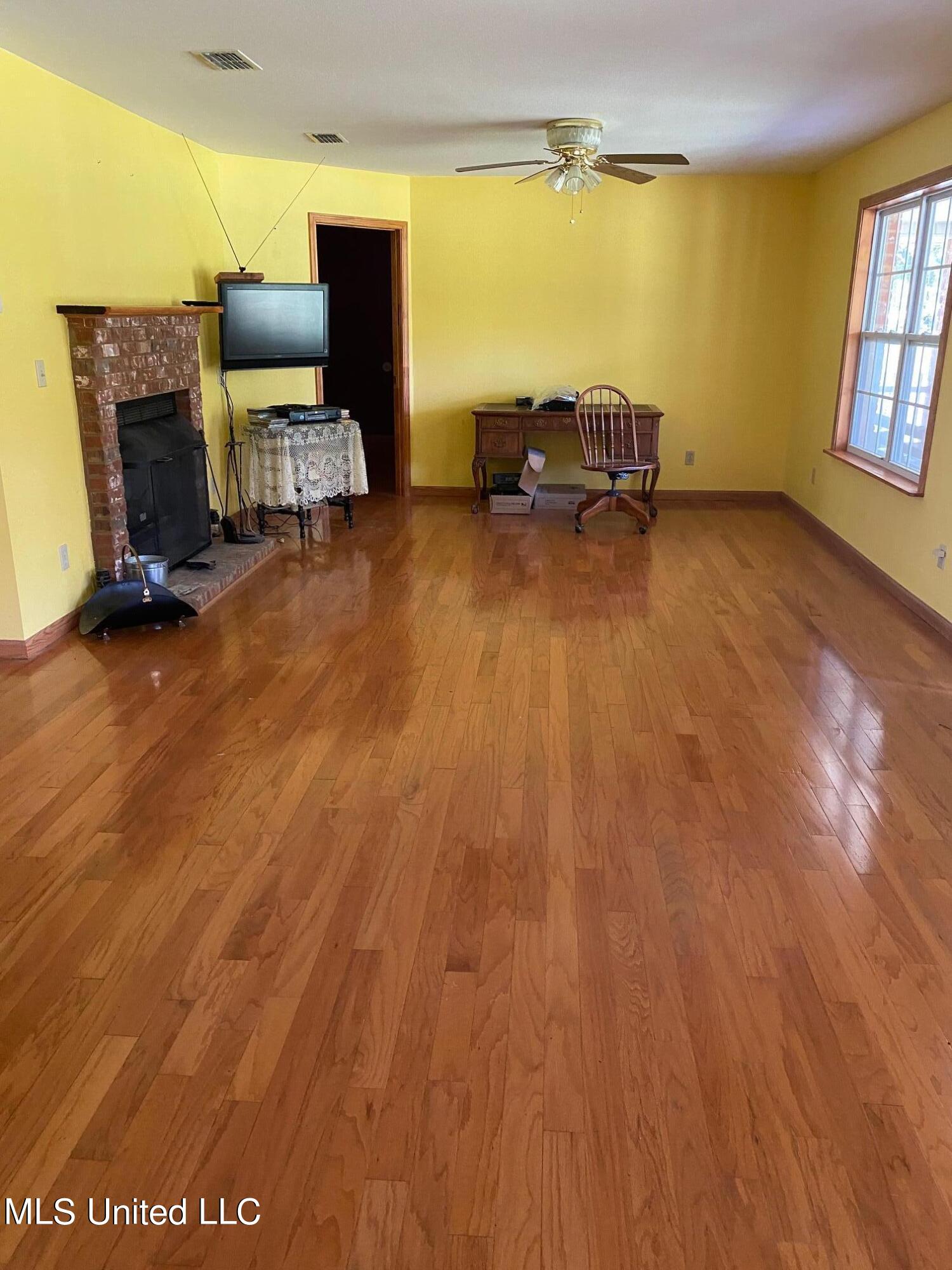 110 Hayden Dale Road Wiggins, MS 39577 - Photo 3 of 11 110 LV1