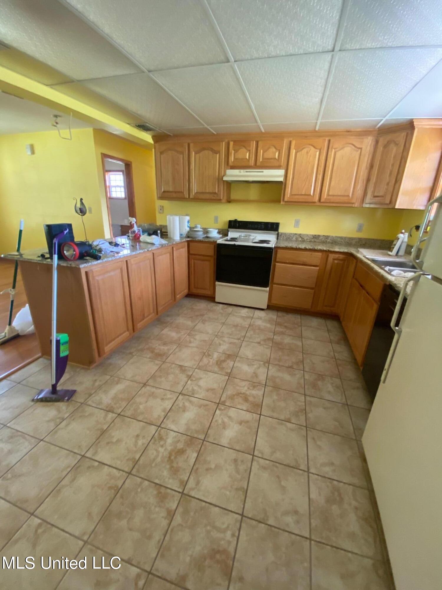 110 Hayden Dale Road Wiggins, MS 39577 - Photo 4 of 11 110 HAYDEN DALE-KIT